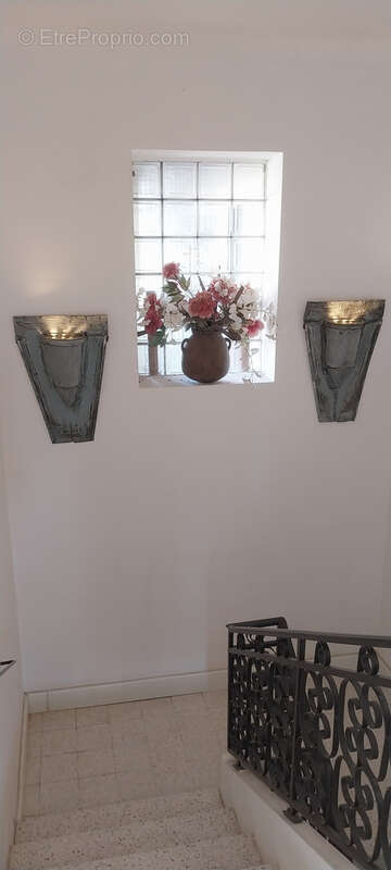 Maison à FONTVIEILLE