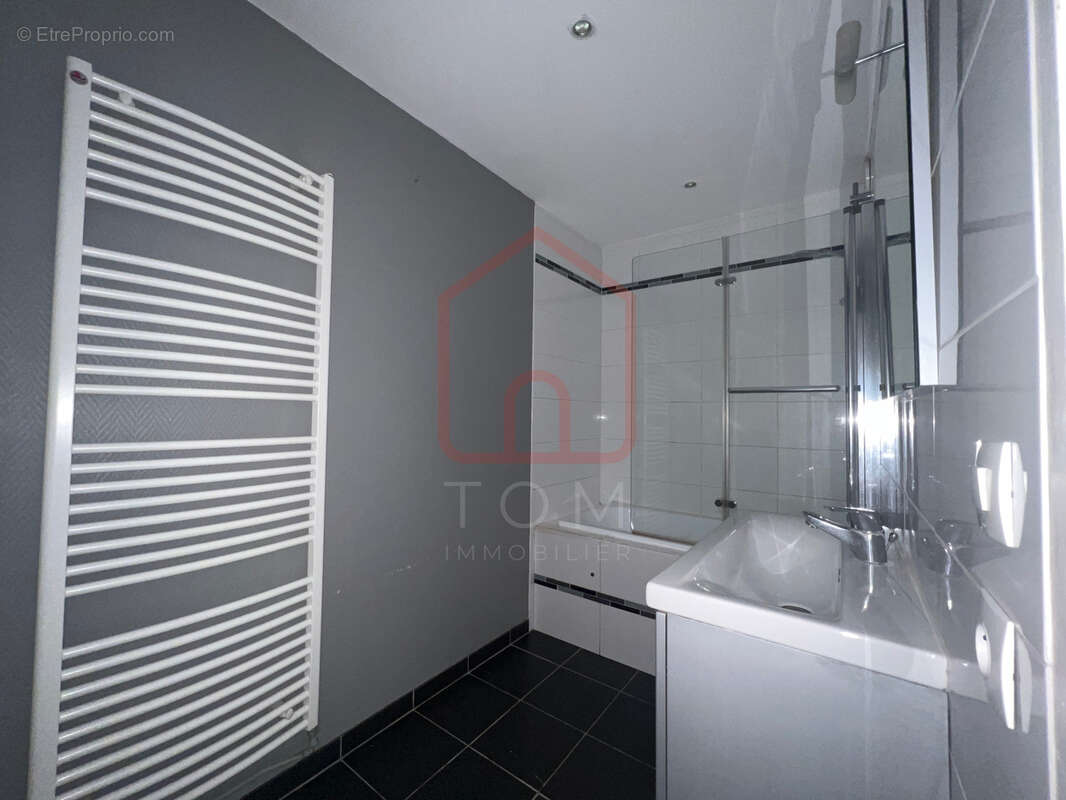 Appartement à MONS-EN-BAROEUL