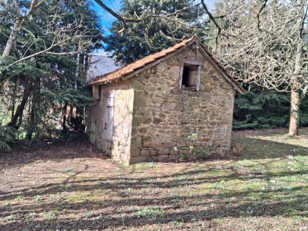 Maison à DOMPS