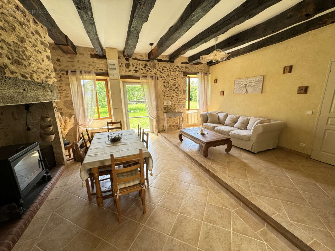Maison à LIMEYRAT