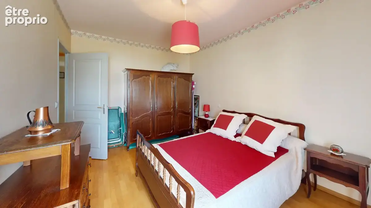 Amboise, Hyper Centre, Appartement 77,40 M2,  Deux Chambres  avec place de parking - photo 5