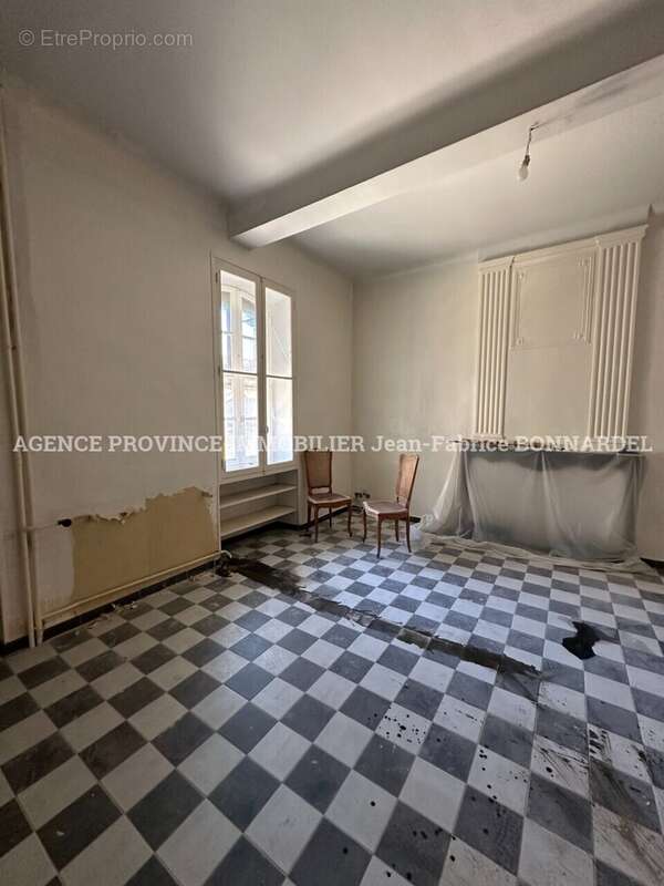 Maison 356 m² à Grignan  - photo 12