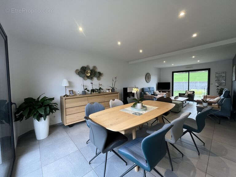 Maison à BUIRE-AU-BOIS