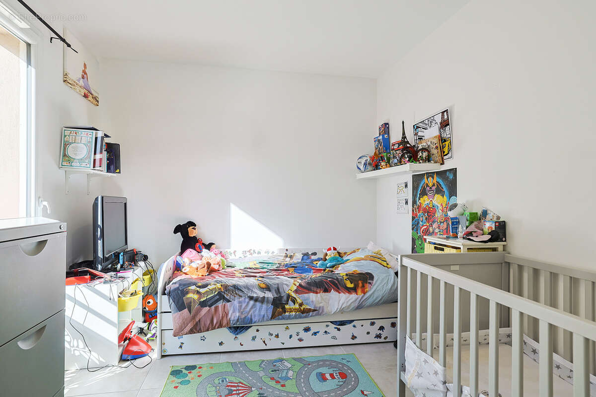 Appartement à LA CRAU