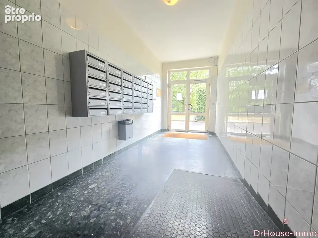 Appartement 4 pièces 79 m² à vendre à Aubervilliers (93300) - photo 10