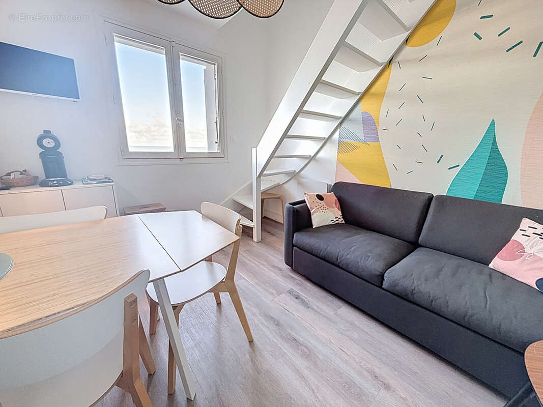 Appartement à CAROLLES