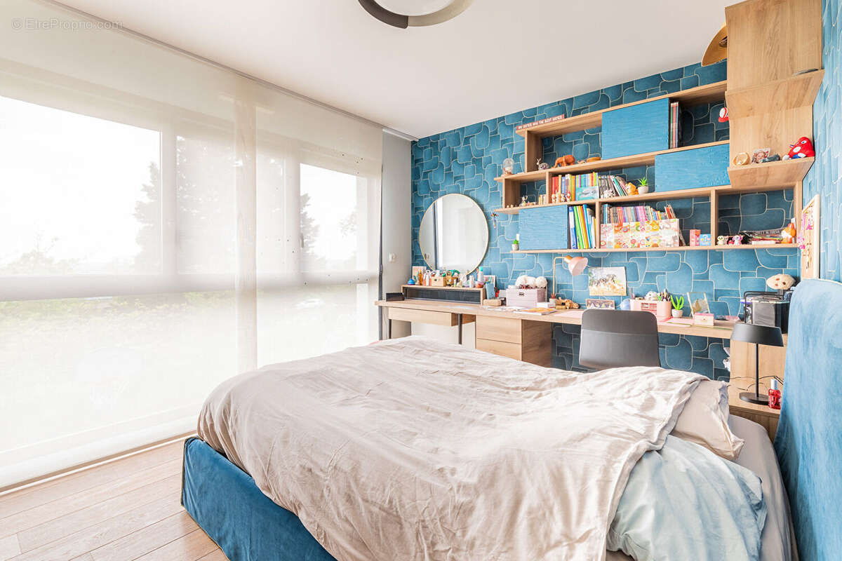 Maison à VERRIERES-LE-BUISSON