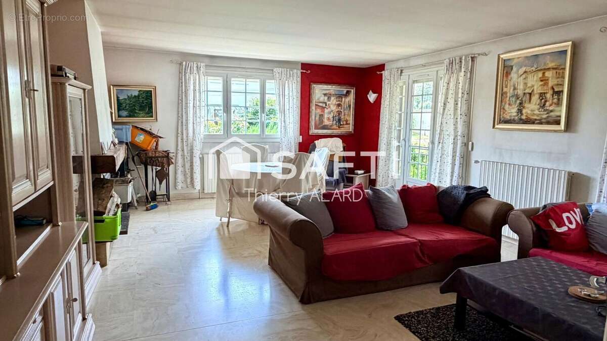 Maison 200 m² à Domont  - photo 6