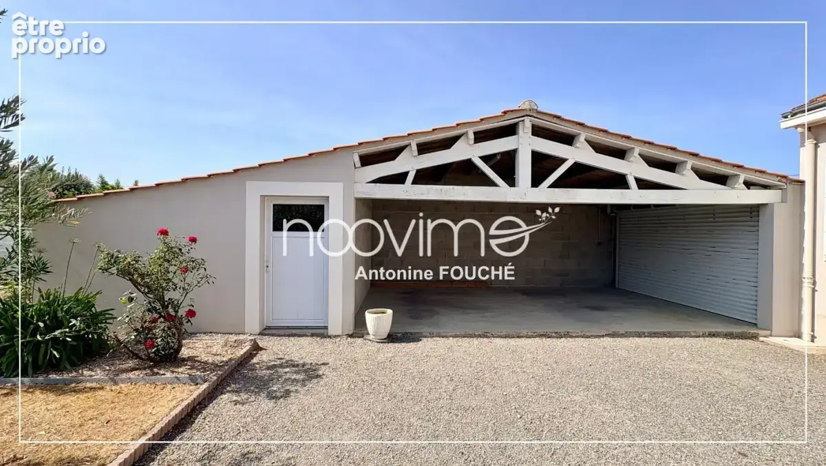 Maison de plain-pied   4 chambres   Terrain de 828 m2 - photo 11