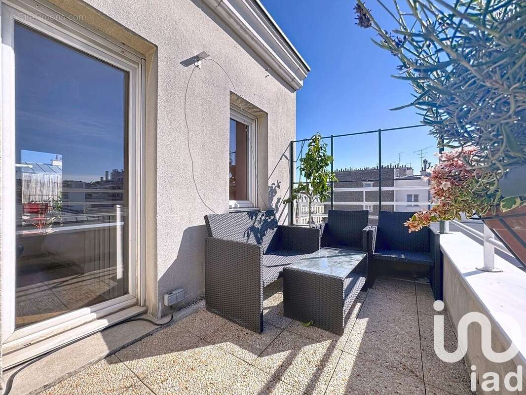 Photo 3 - Appartement à PARIS-18E