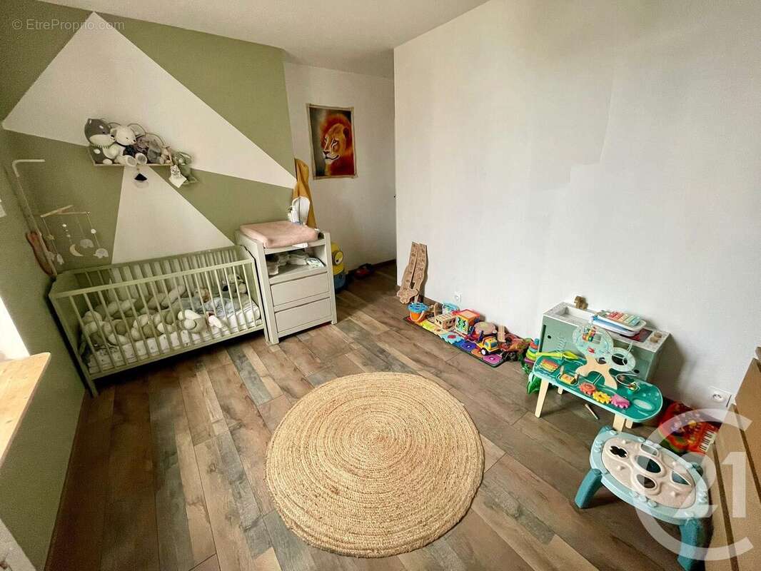 Maison à NANTOUILLET