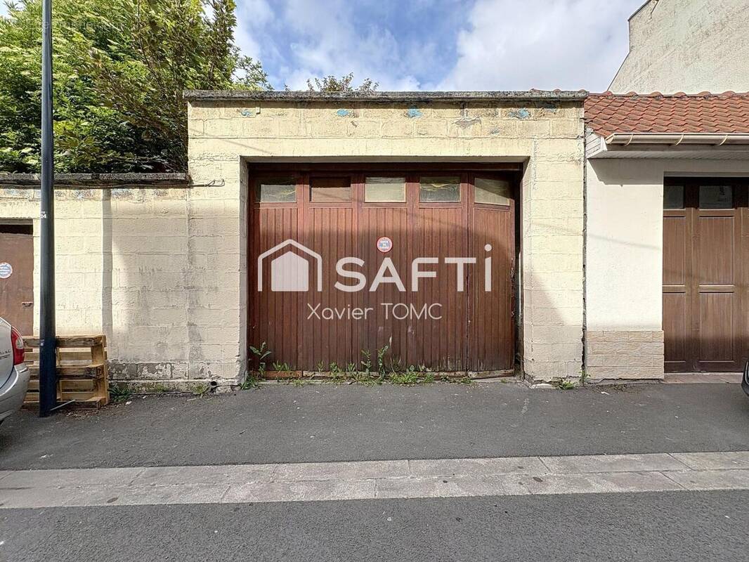 Photo 1 - Parking à LENS