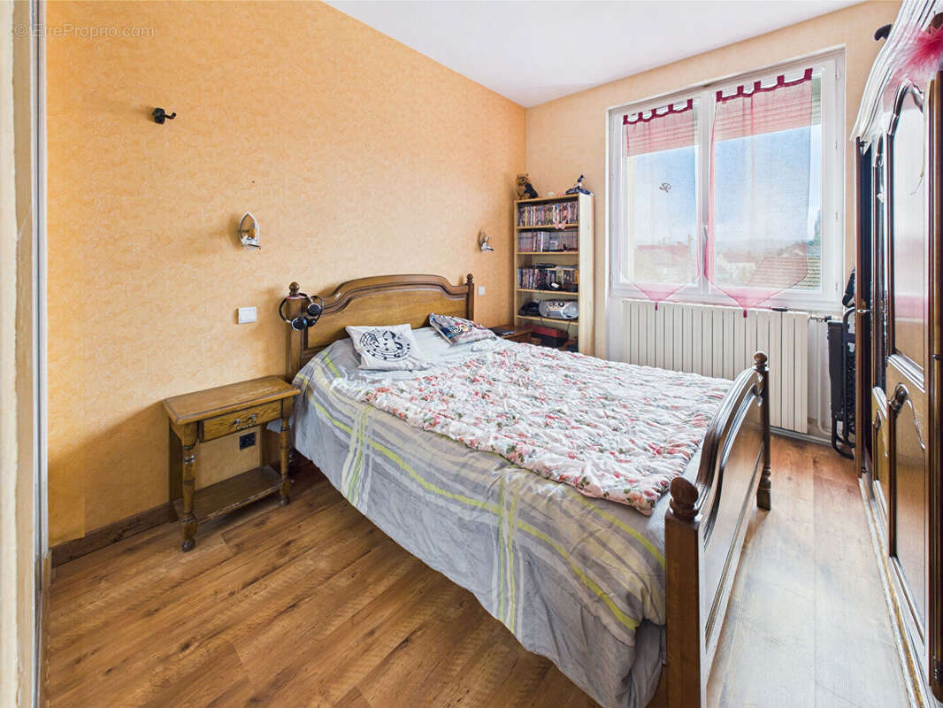 Maison à SAINT-ELOY-LES-MINES