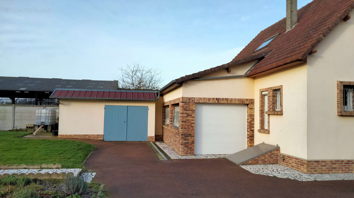 Maison à FRIAUCOURT