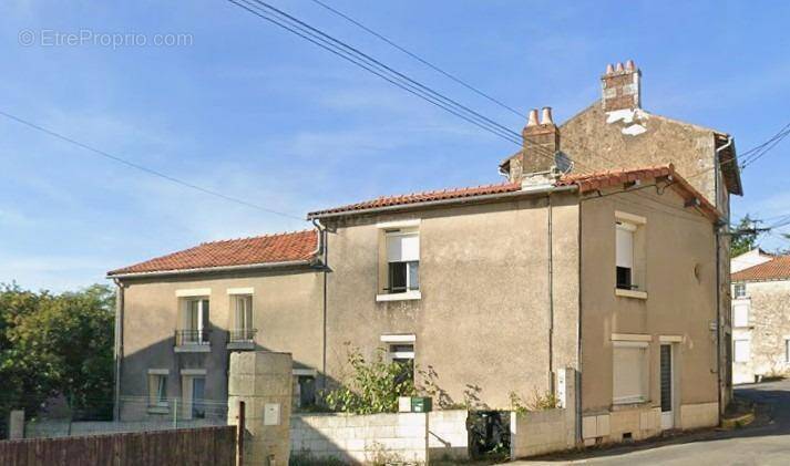 Appartement à LATILLE