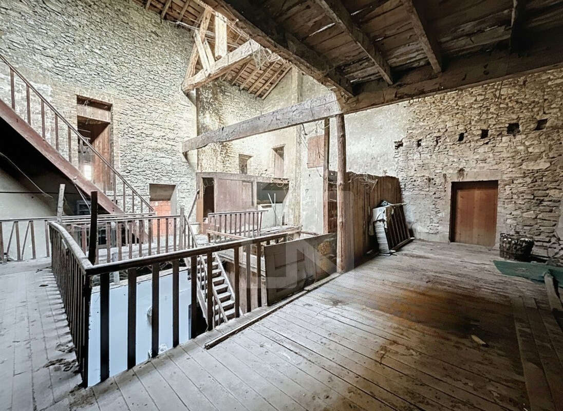 Maison à MONTOISON