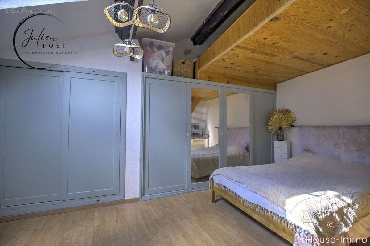 Maison à SAINT-VALLIER-DE-THIEY