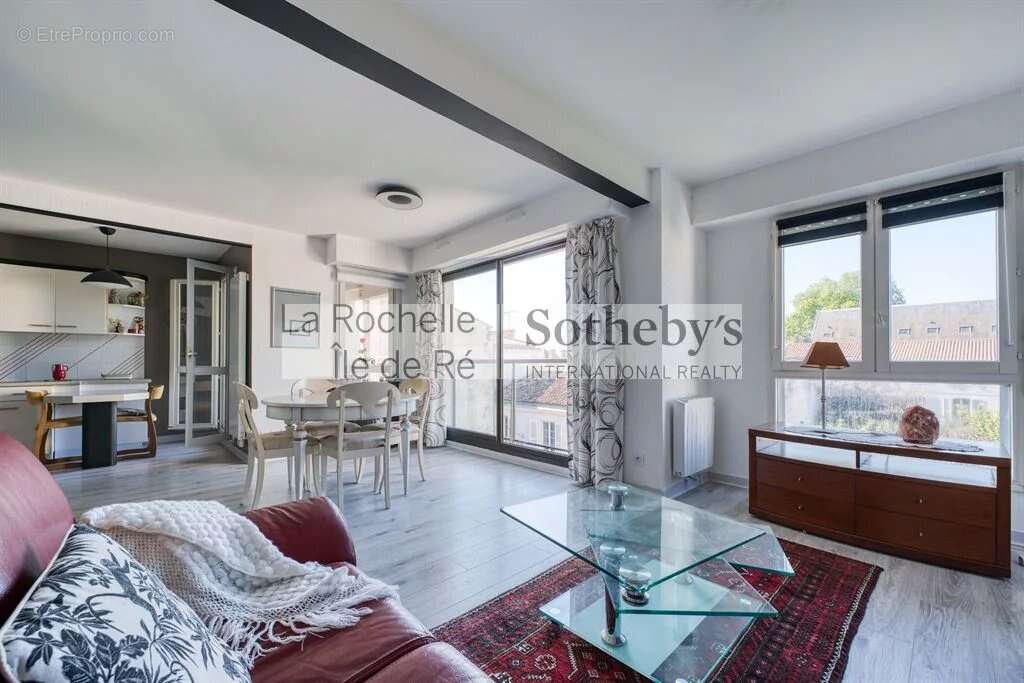 Superbe appartement T4 en plein cœur de La Rochelle - photo 4