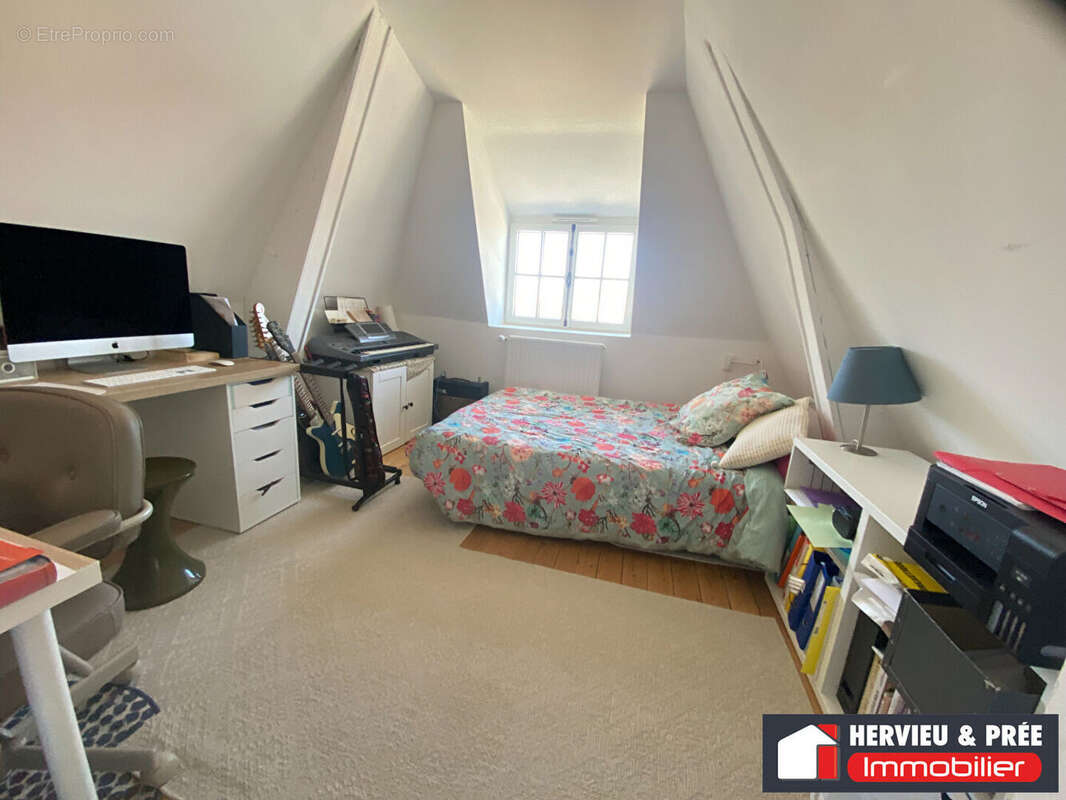 Maison à LUC-SUR-MER