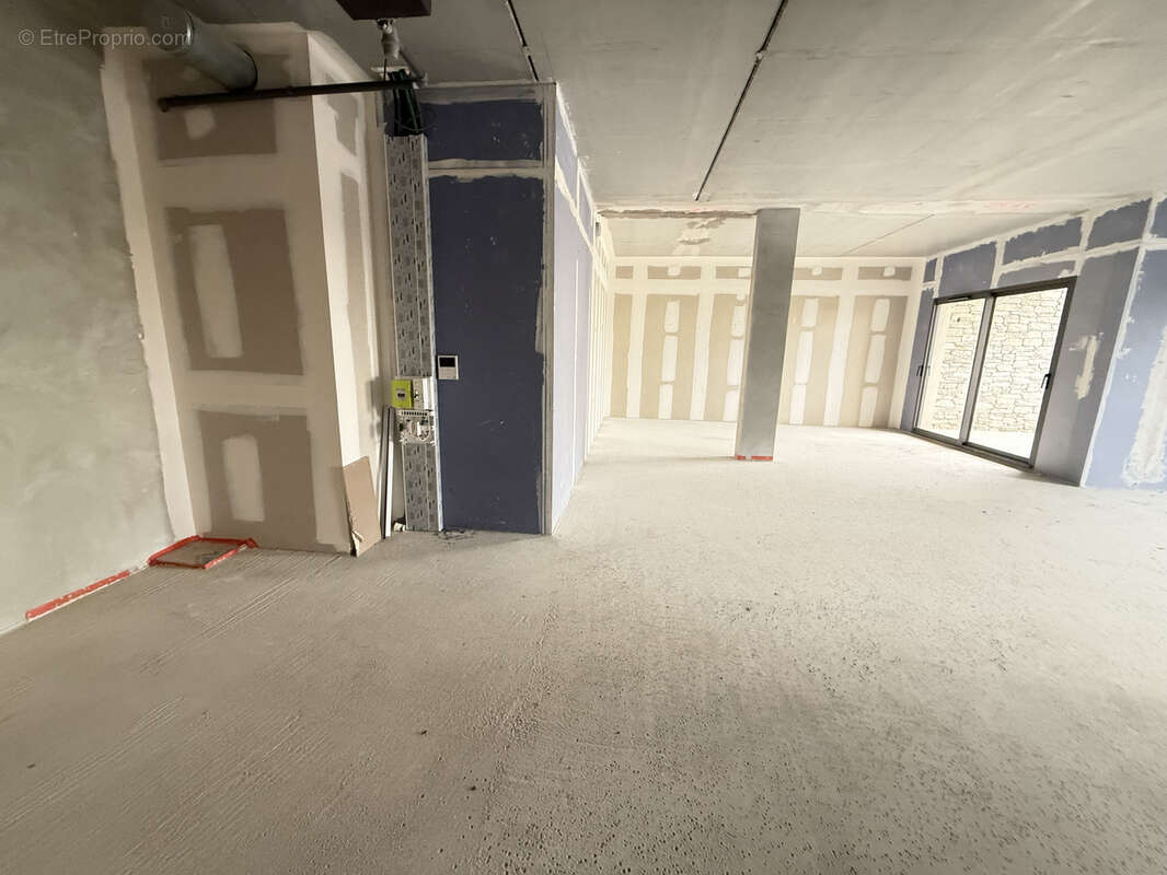 Commerce à SANARY-SUR-MER