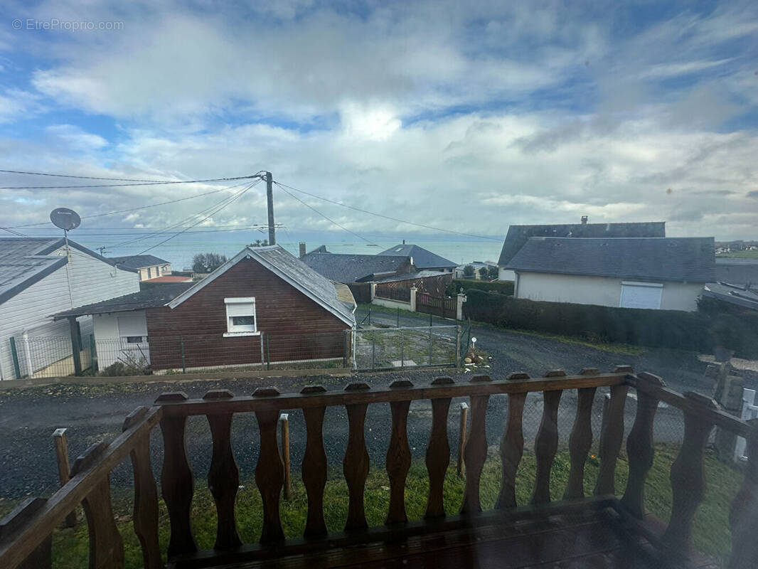 Maison à SAINT-COME-DE-FRESNE