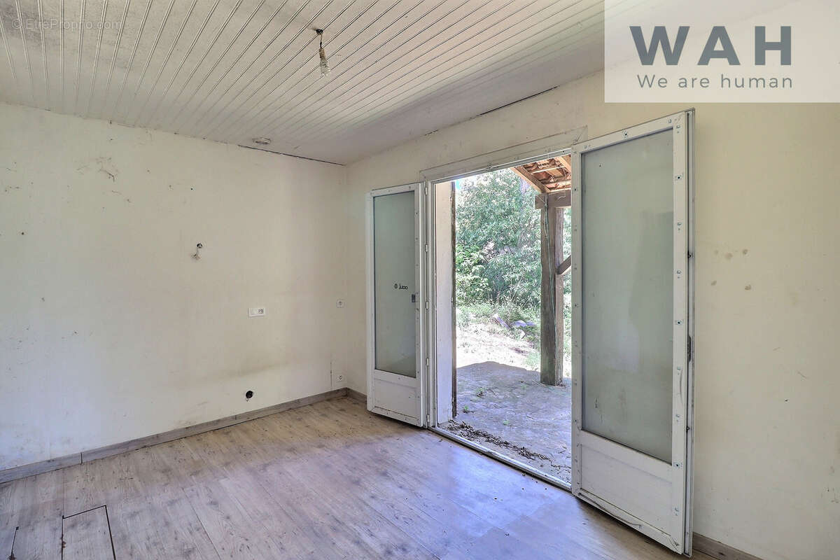  MAISON de PLAIN PIED 8P 162 m2 avec jardin 4531 m2 à Fontanes 30250 - photo 14