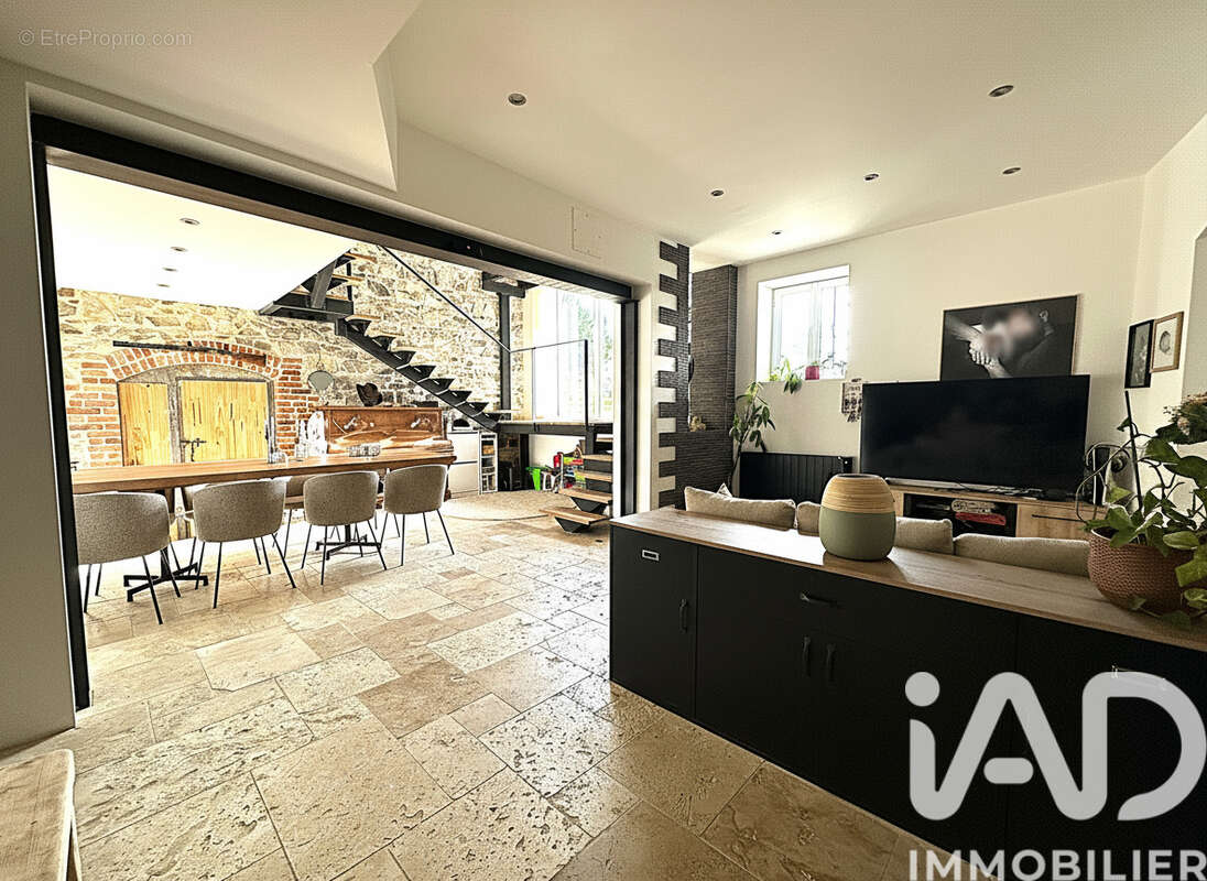 Photo 3 - Maison à SAINT-JEAN-SAINT-MAURICE-SUR-LOIRE