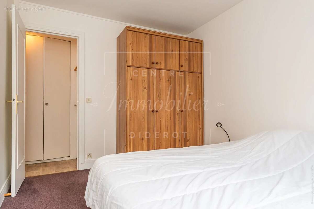 Appartement à PARIS-12E