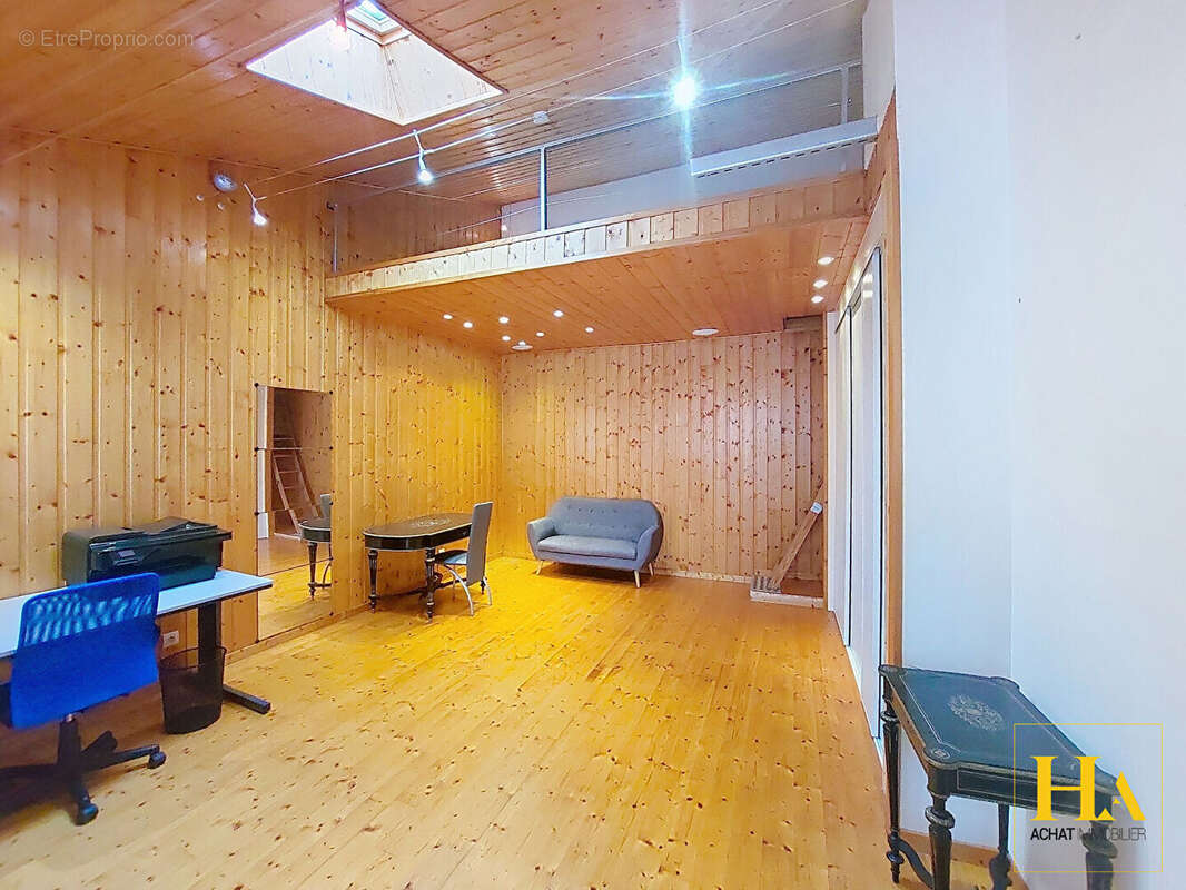 Duplex avec terrasse et annexe sans charge de copropriété - photo 13
