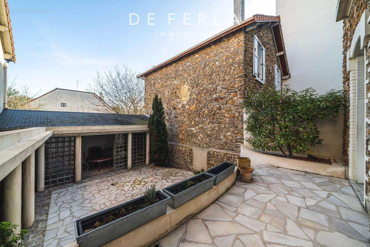 Maison à AULNAY-SOUS-BOIS