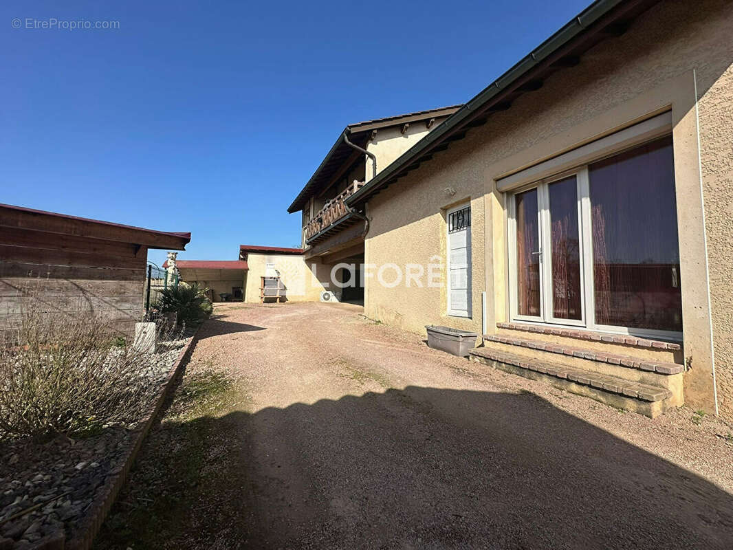 Maison à CHAVEYRIAT