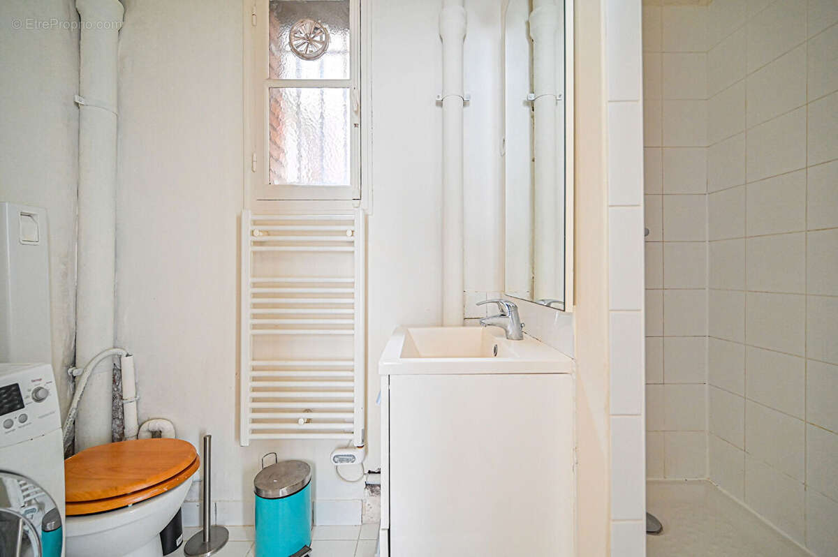 Appartement à PARIS-20E