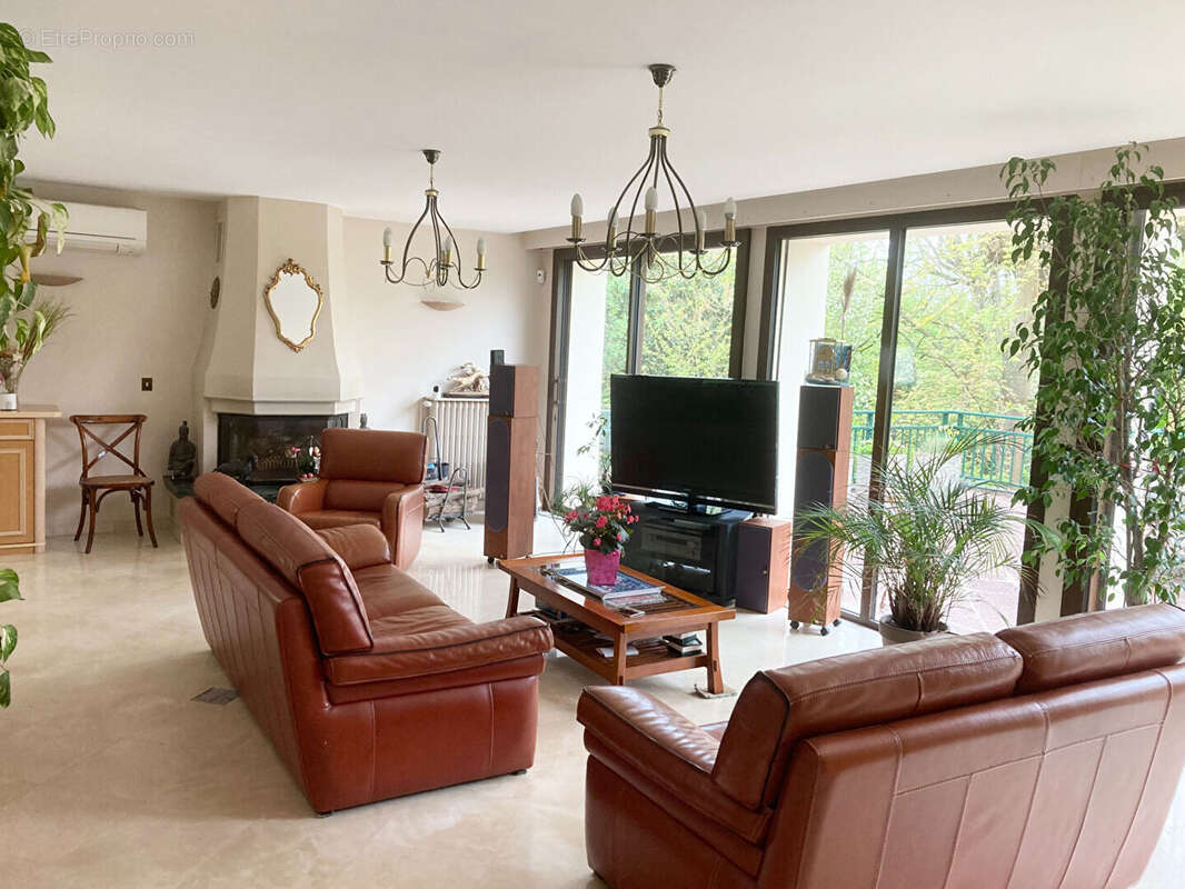 Maison à MONTLIGNON