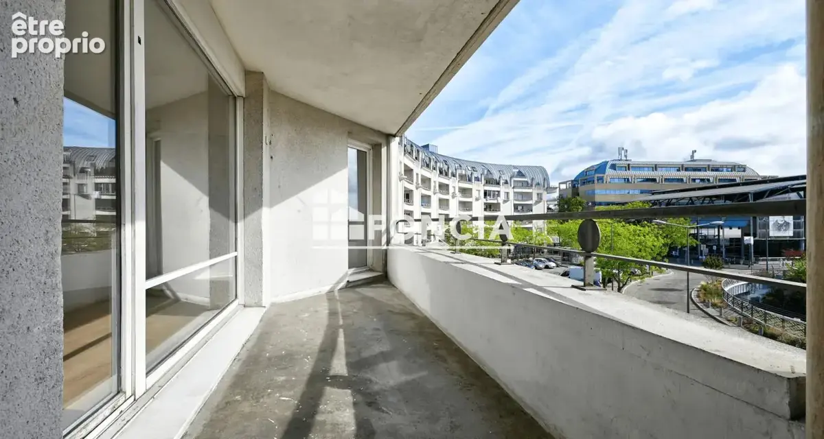 Cergy le haut - face gare – balcon plein sud – 64 m² - parking sous sol - photo 4
