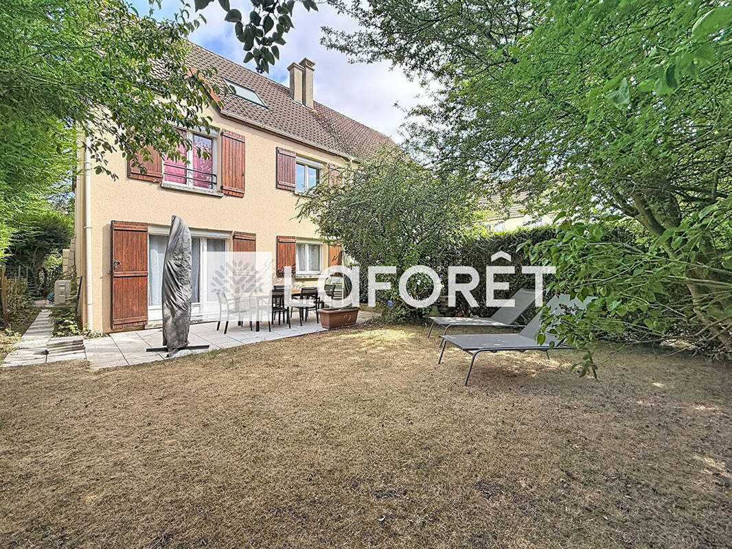 Maison à MOISSY-CRAMAYEL