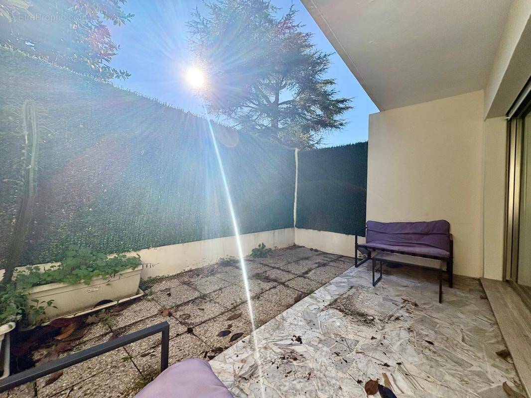 Appartement à LE CANNET