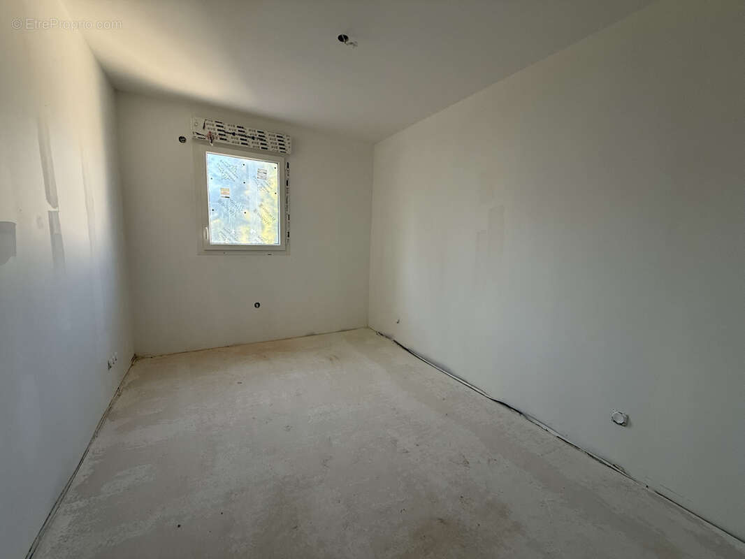 Maison à EYZIN-PINET