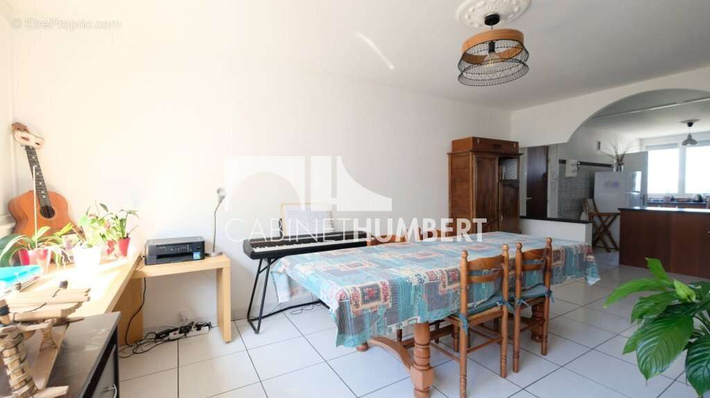 Appartement 125 m² à Saint-Etienne  - photo 6