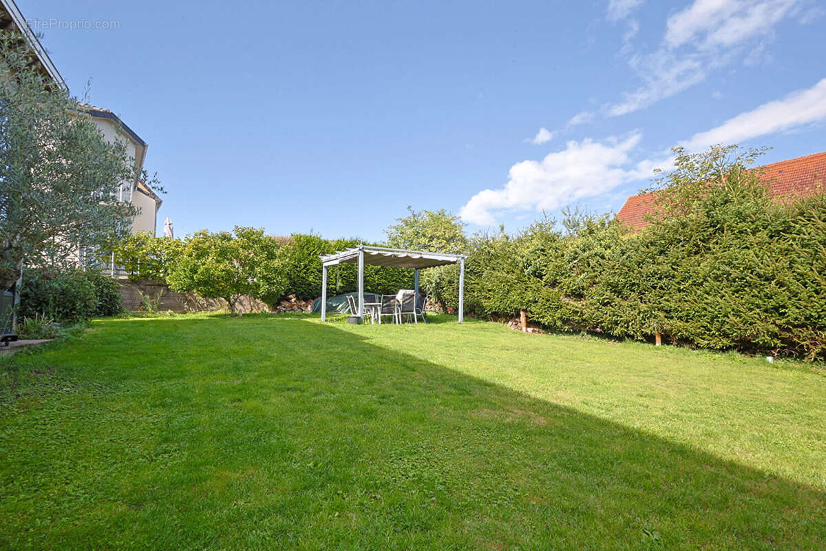 Maison à SEINGBOUSE