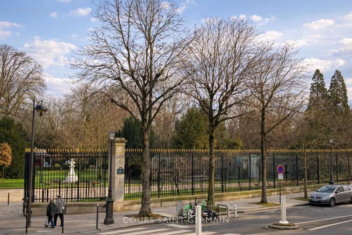 Appartement à PARIS-6E