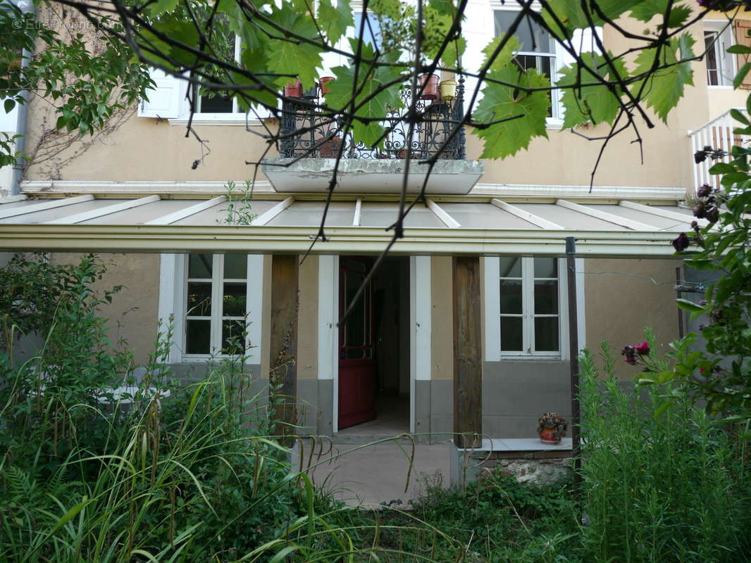 T2 RdC 49 m2 + Terrasse 16 m2 + Jardin 270 m2 + 2 Cabanons - photo 14