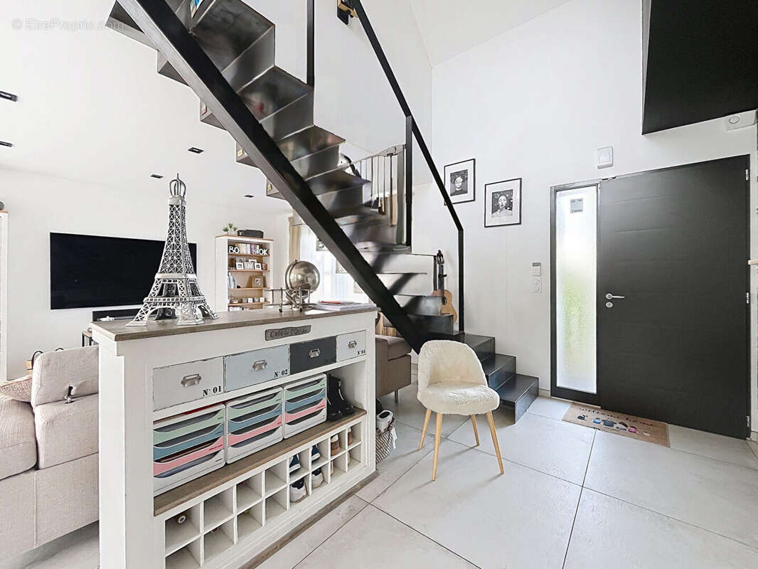 Maison à SAINT-MELOIR-DES-ONDES