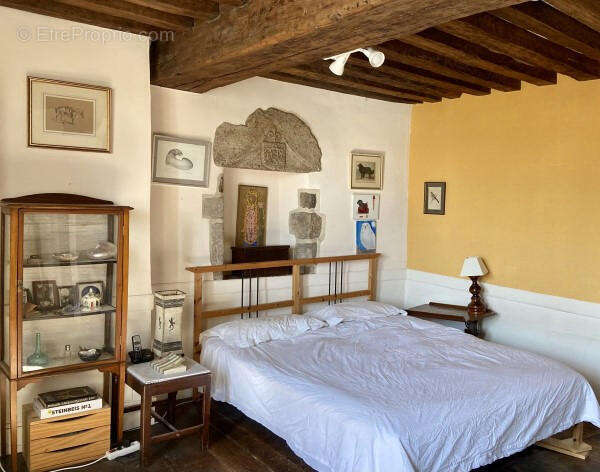main bedroom - Maison à CONFOLENS