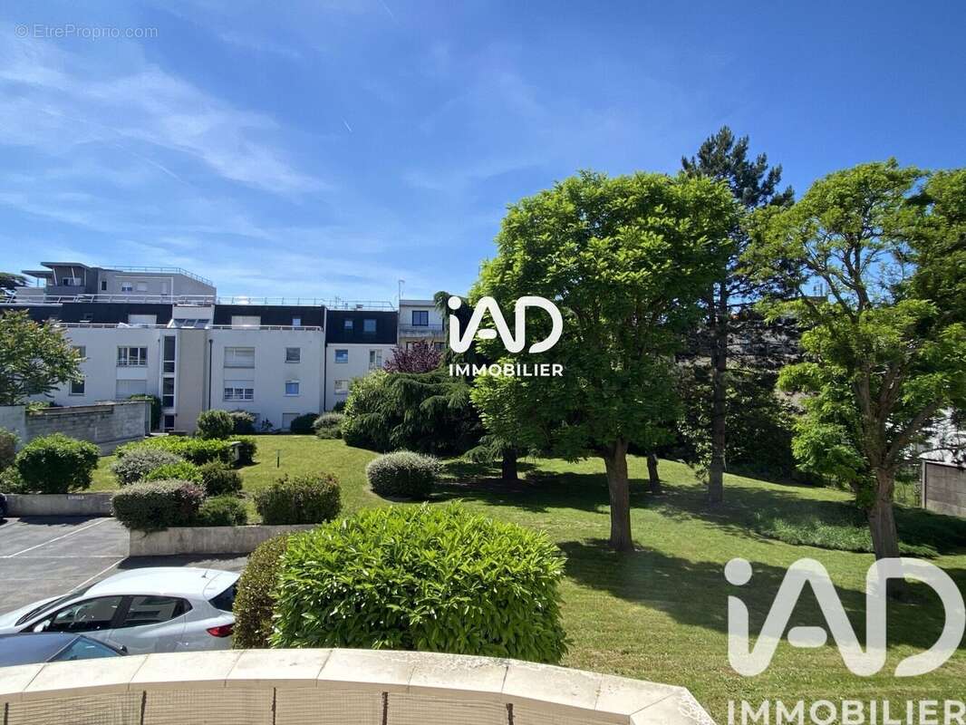 Photo 9 - Appartement à LIVRY-GARGAN