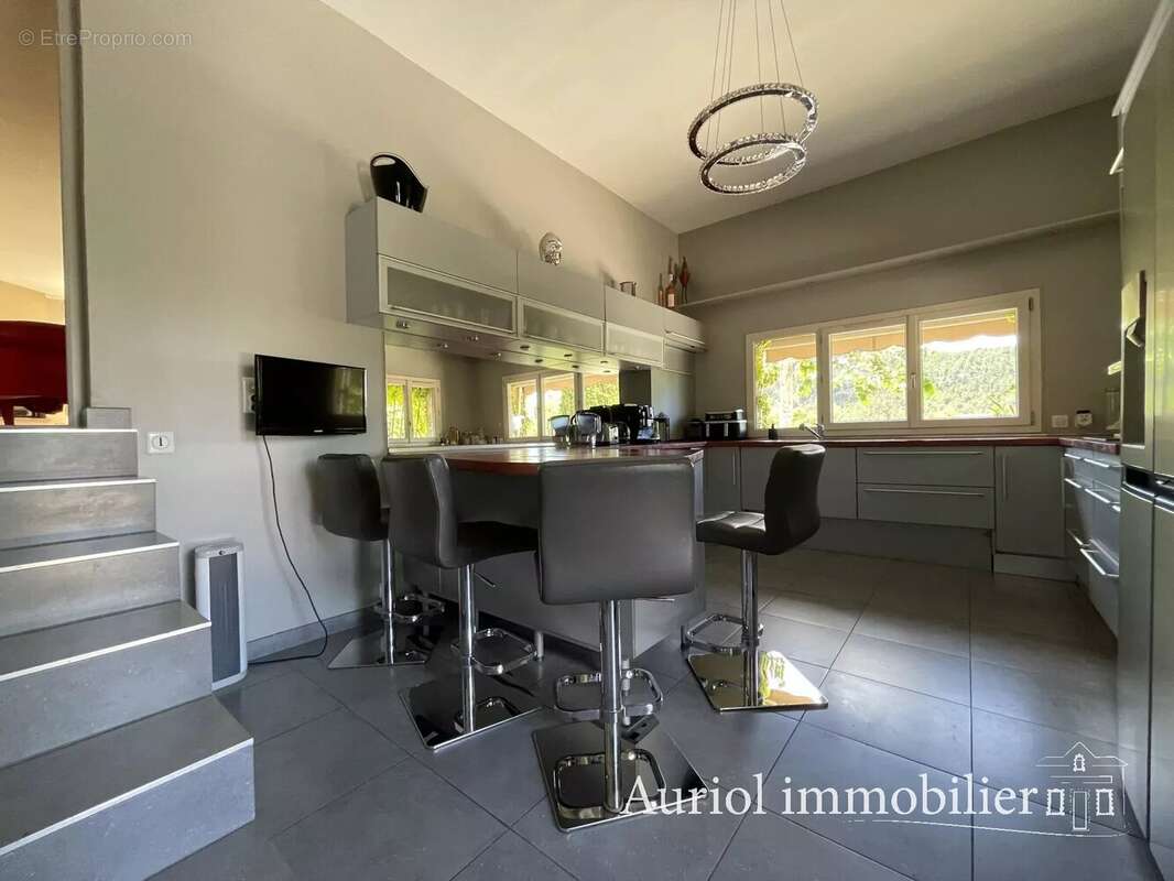 Maison à AURIOL