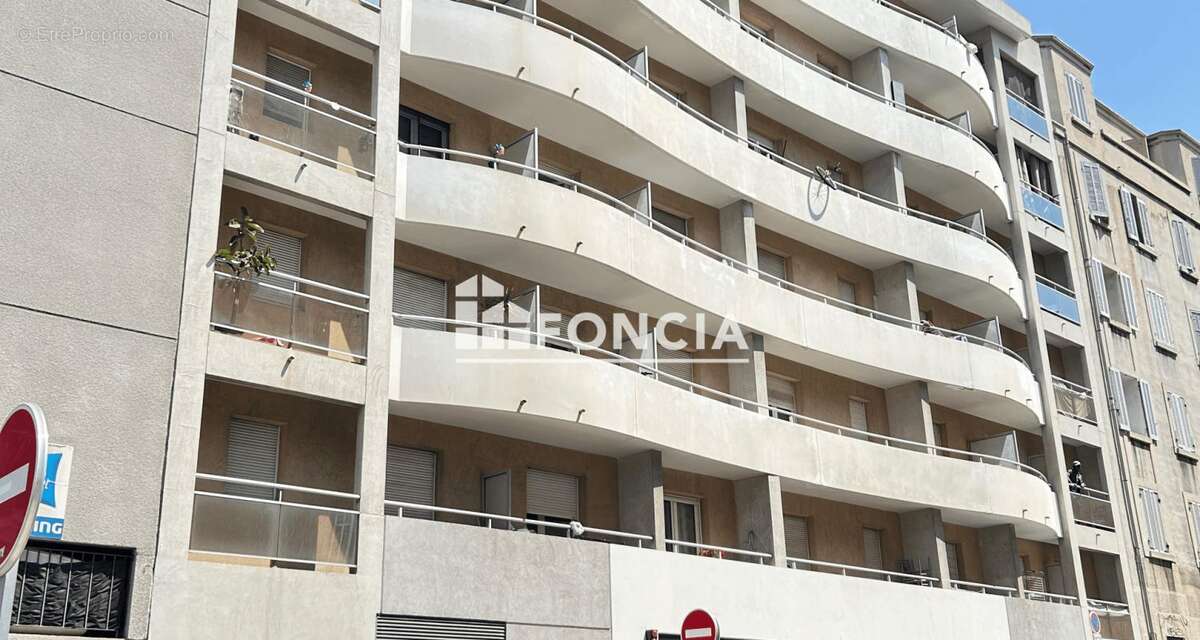 Appartement à MARSEILLE-5E