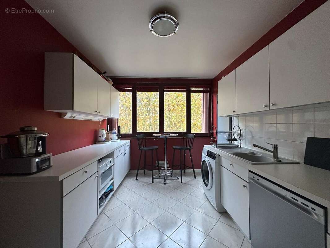 Appartement à FONTENAY-LE-FLEURY