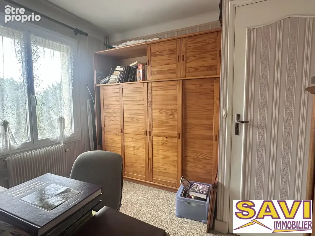 Chambre 2/bureau au RDC