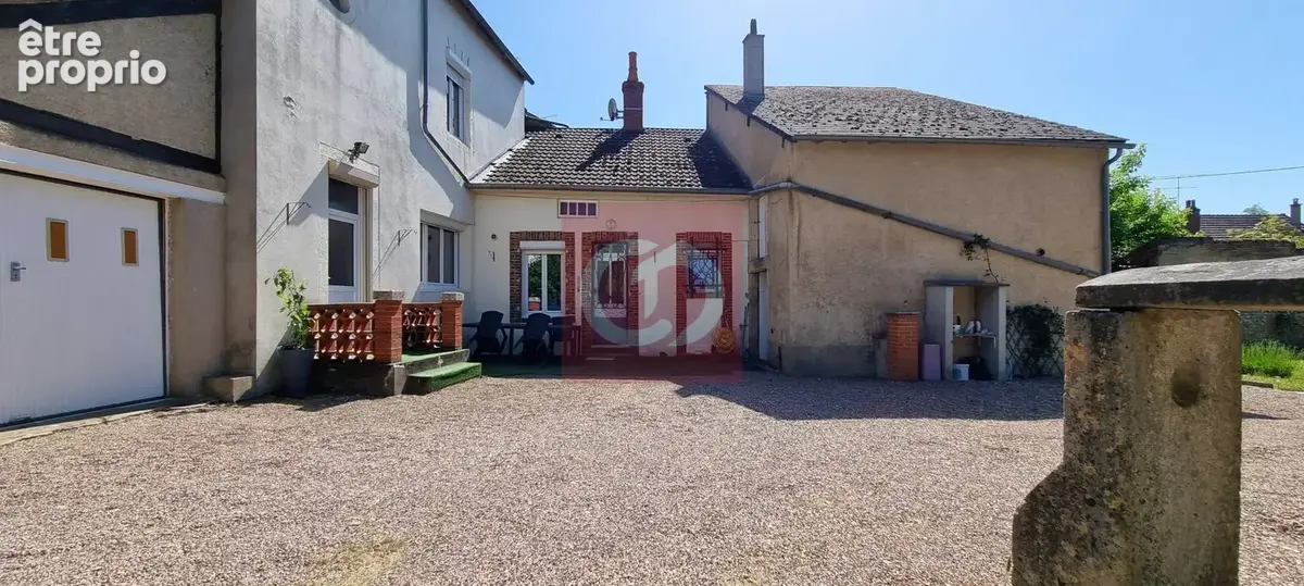 Maison 6 pièces 180 m² à vendre à La Guerche-Sur-L'aubois (18150) - photo 2