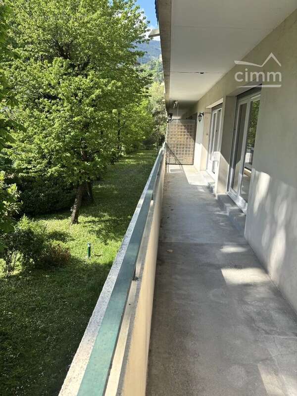 Appartement à MEYLAN